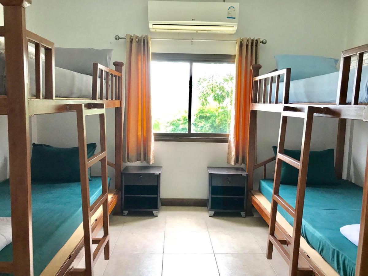 بيت شباب Hiranyika Cafe & Bed لكوه ساموي المظهر الخارجي الصورة